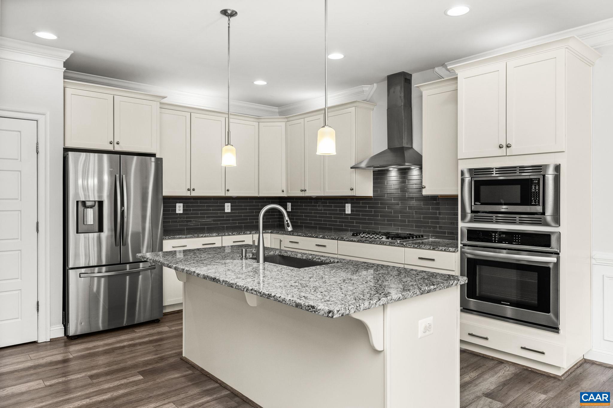 SPRING CREEK - Residential