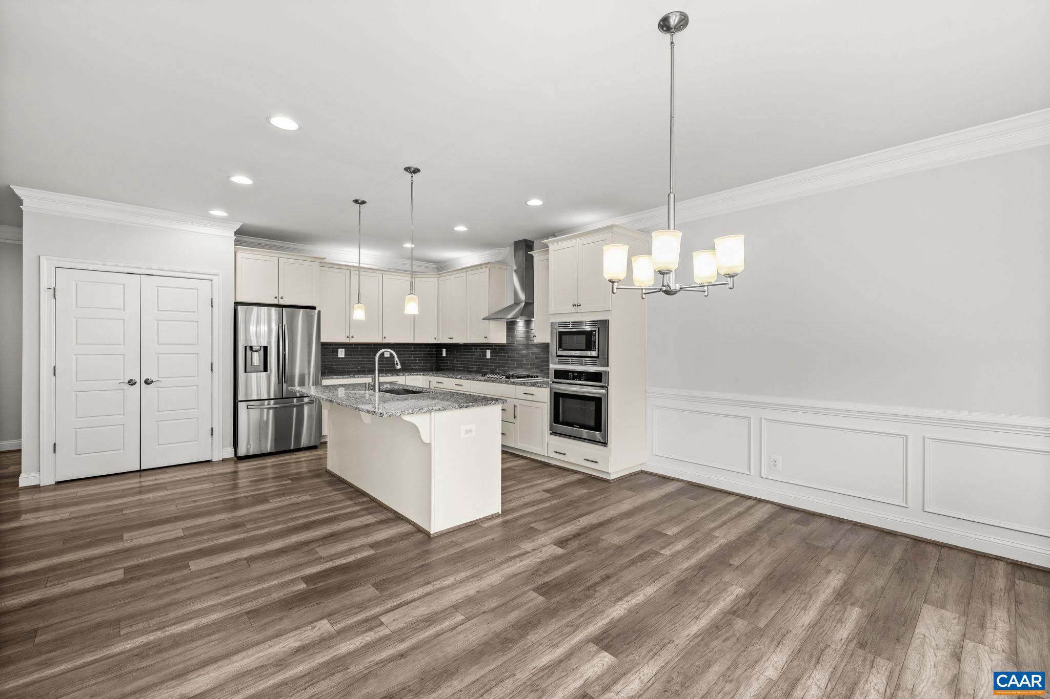SPRING CREEK - Residential