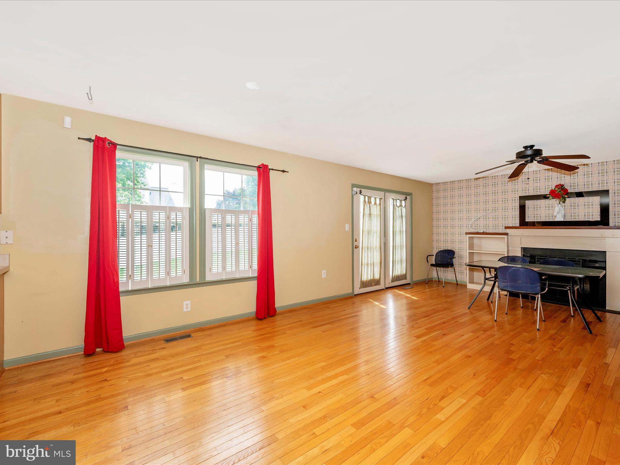 LAUREL RIDGE - Residential