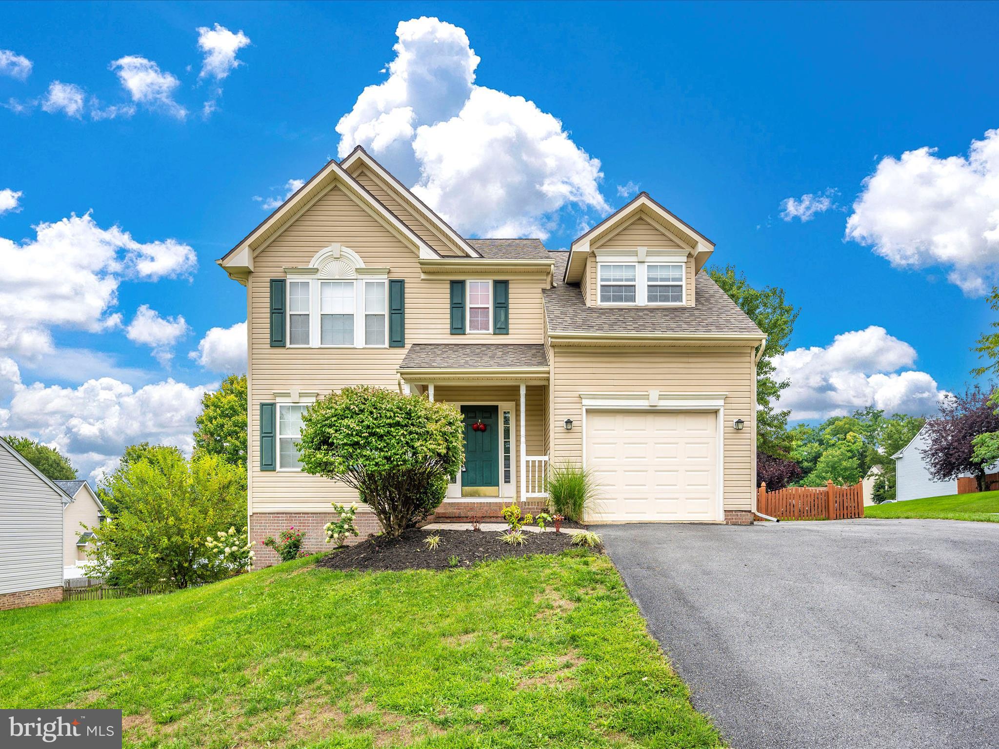 LAUREL RIDGE - Residential