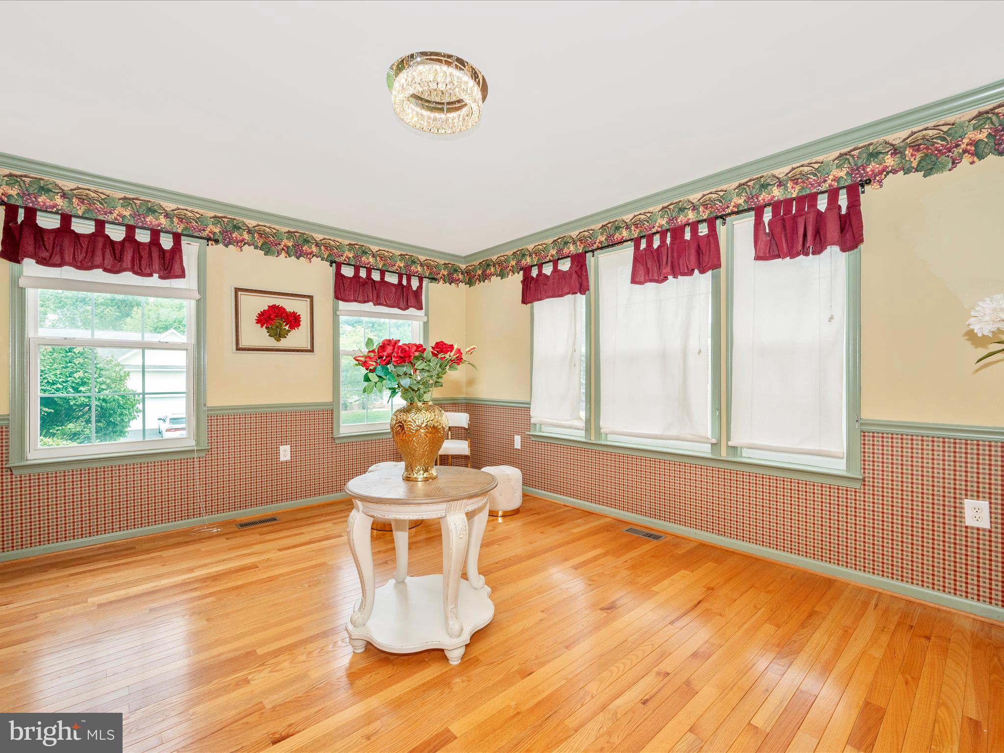 LAUREL RIDGE - Residential