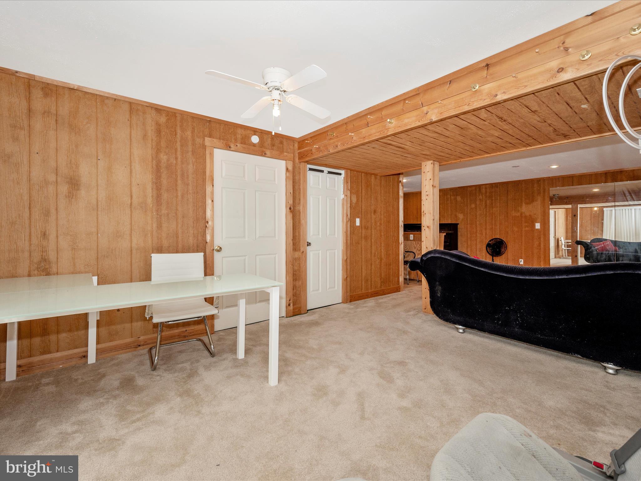 LAUREL RIDGE - Residential