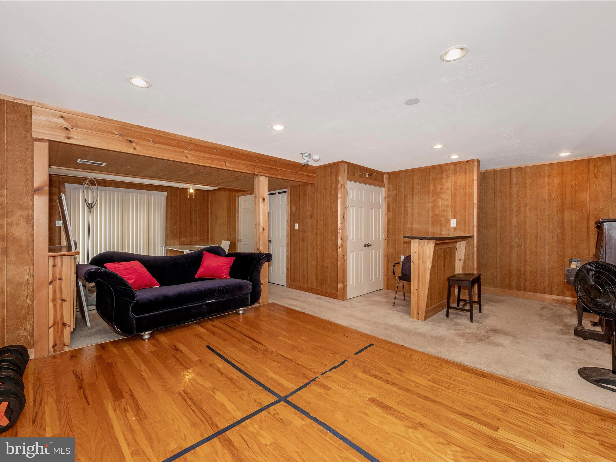 LAUREL RIDGE - Residential