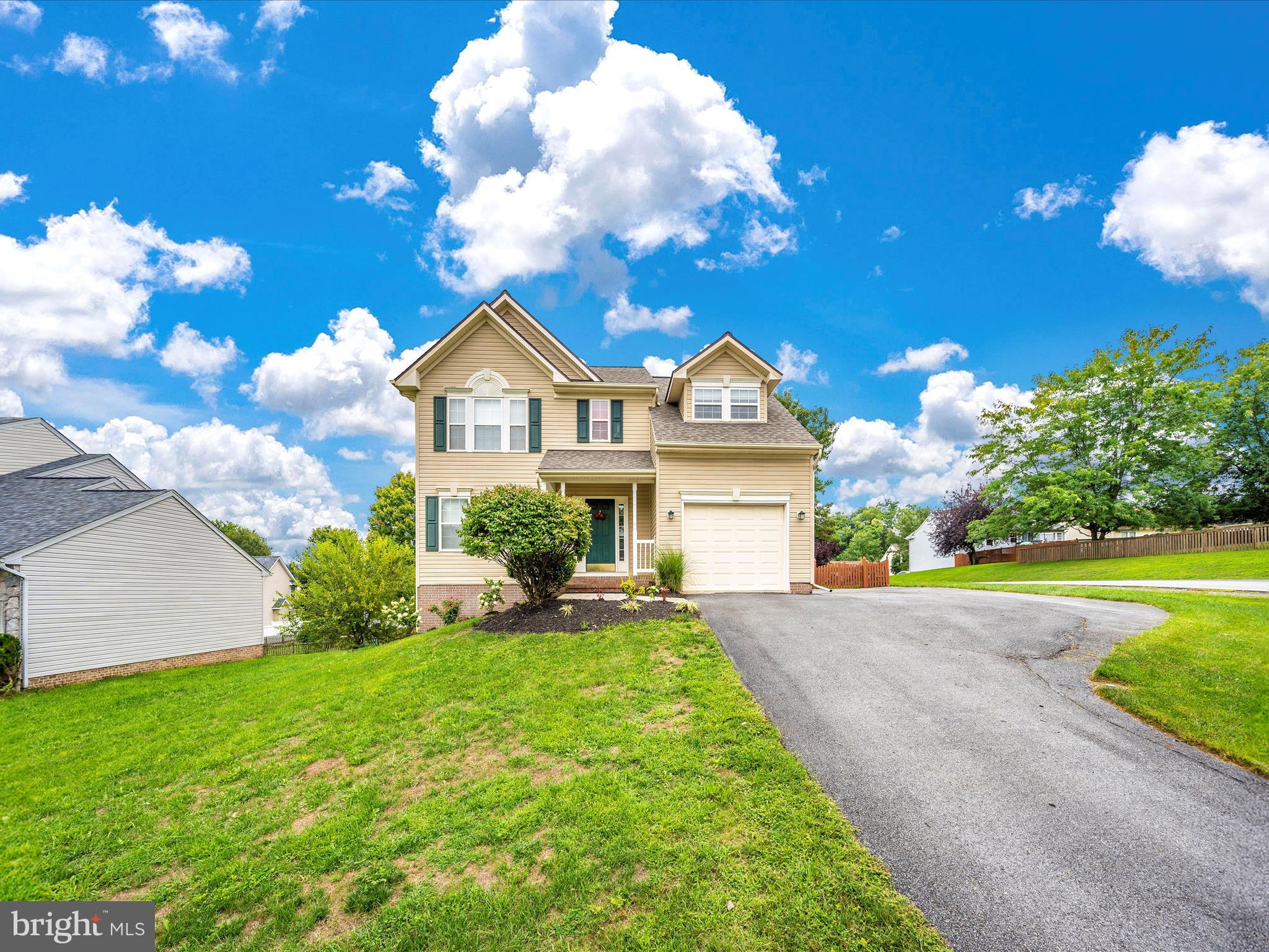 LAUREL RIDGE - Residential