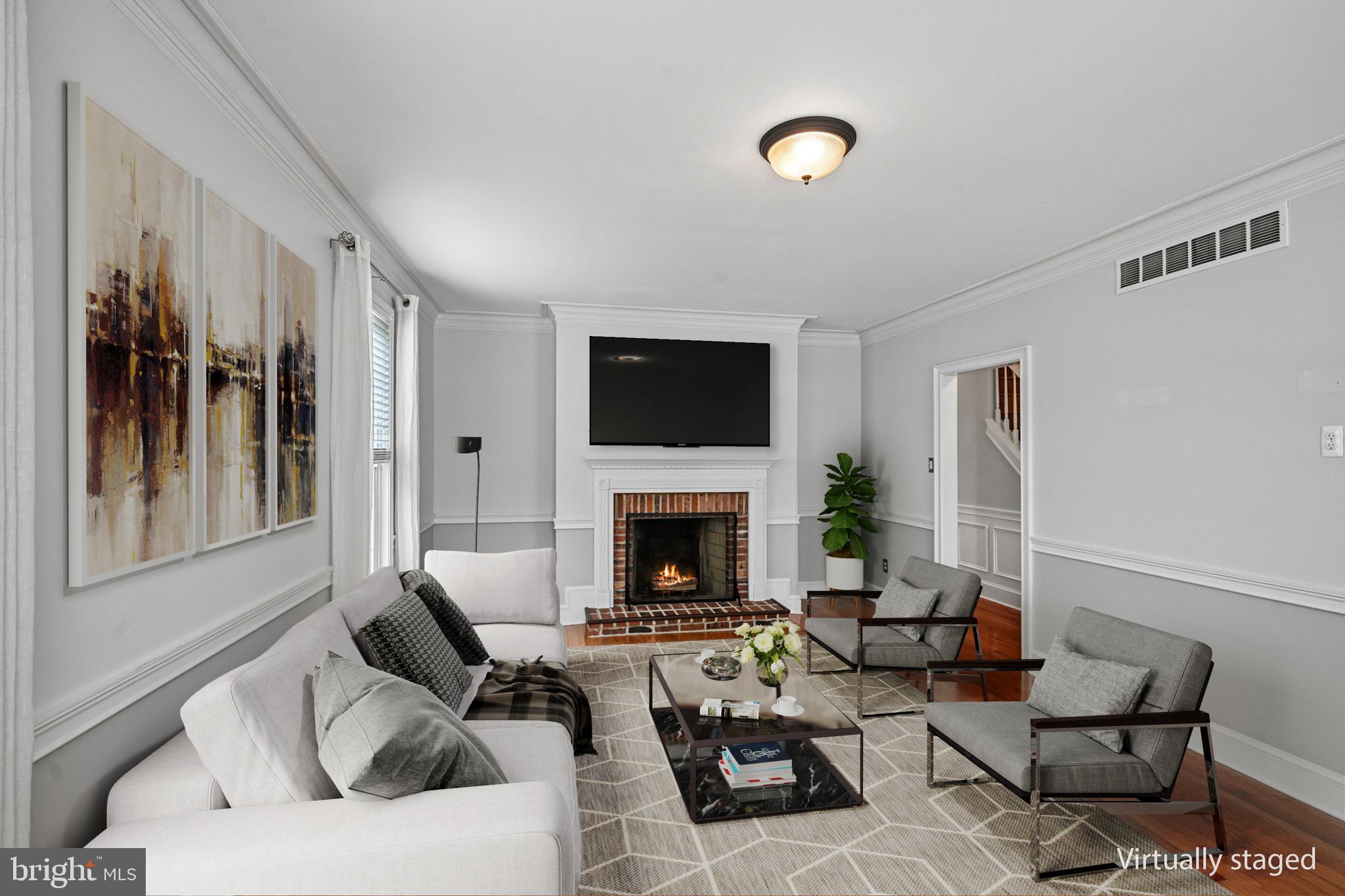 25 COMMANDERS DRIVE