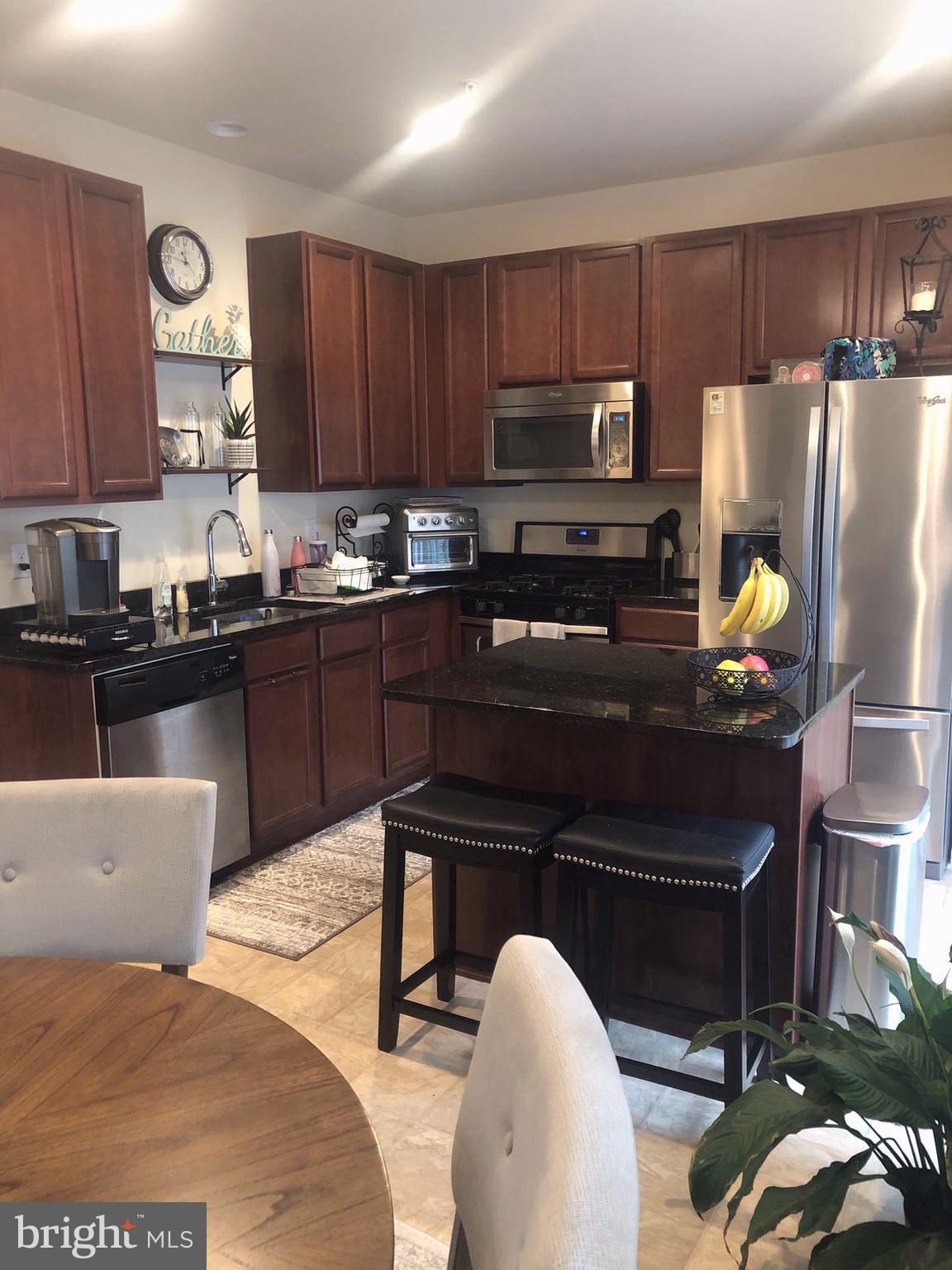 CARRIAGE HILL - Residential Lease