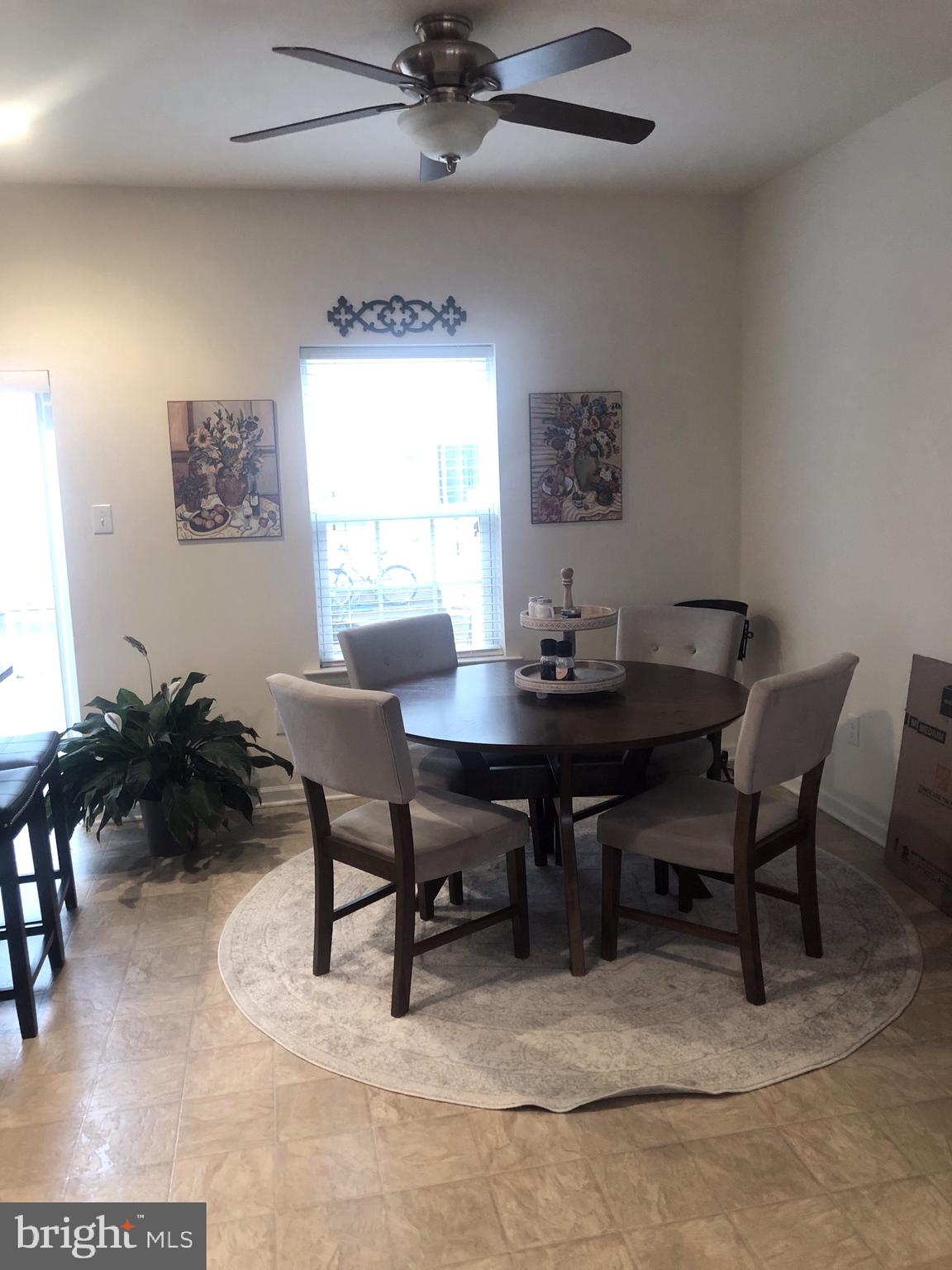 CARRIAGE HILL - Residential Lease