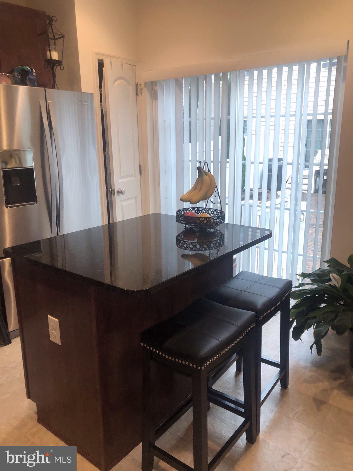 CARRIAGE HILL - Residential Lease