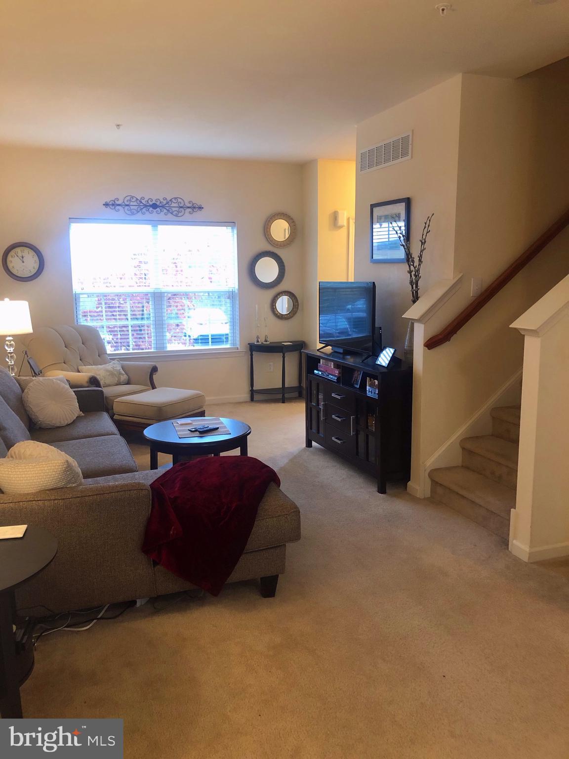 CARRIAGE HILL - Residential Lease