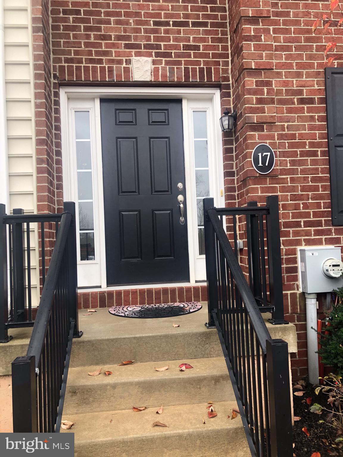 CARRIAGE HILL - Residential Lease