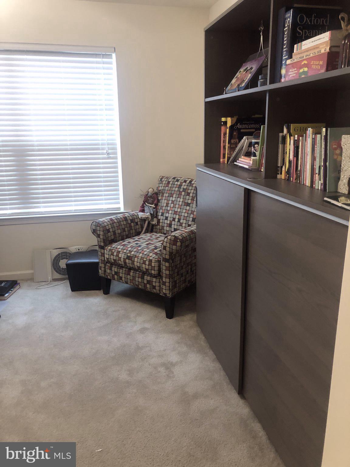 CARRIAGE HILL - Residential Lease