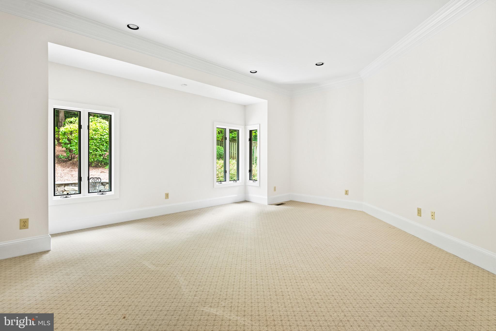 BURNING TREE VALLEY - Residential