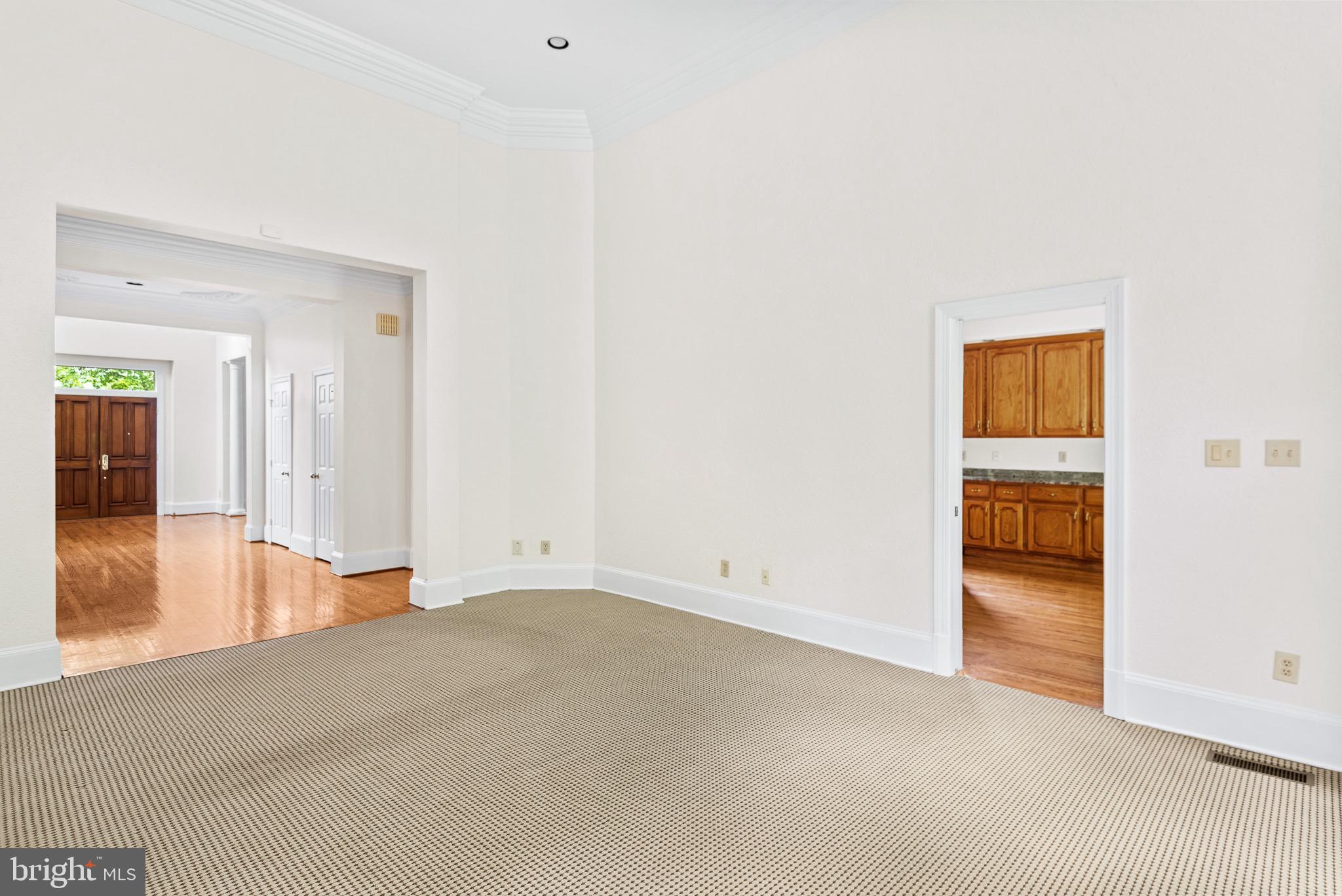 BURNING TREE VALLEY - Residential