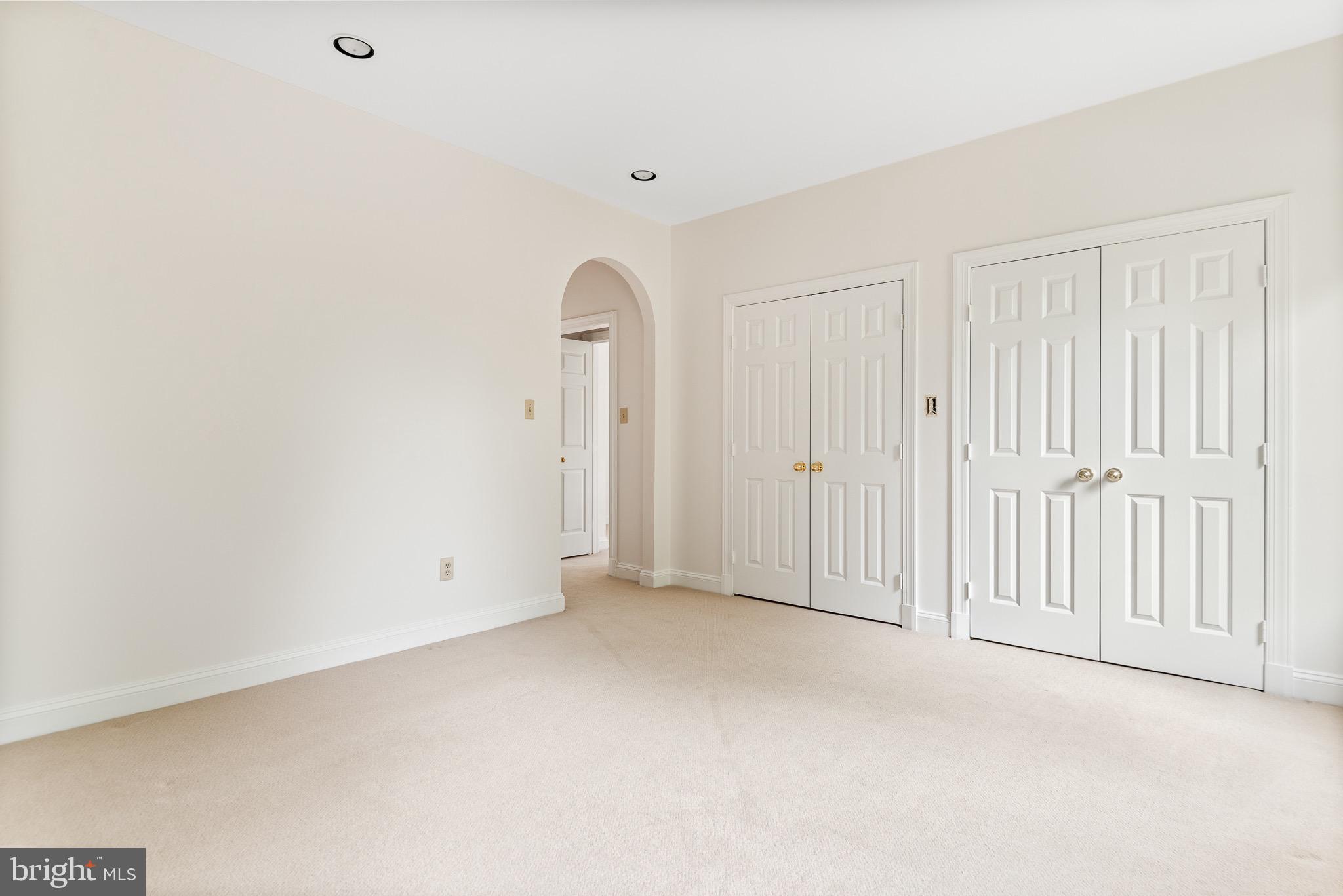 BURNING TREE VALLEY - Residential