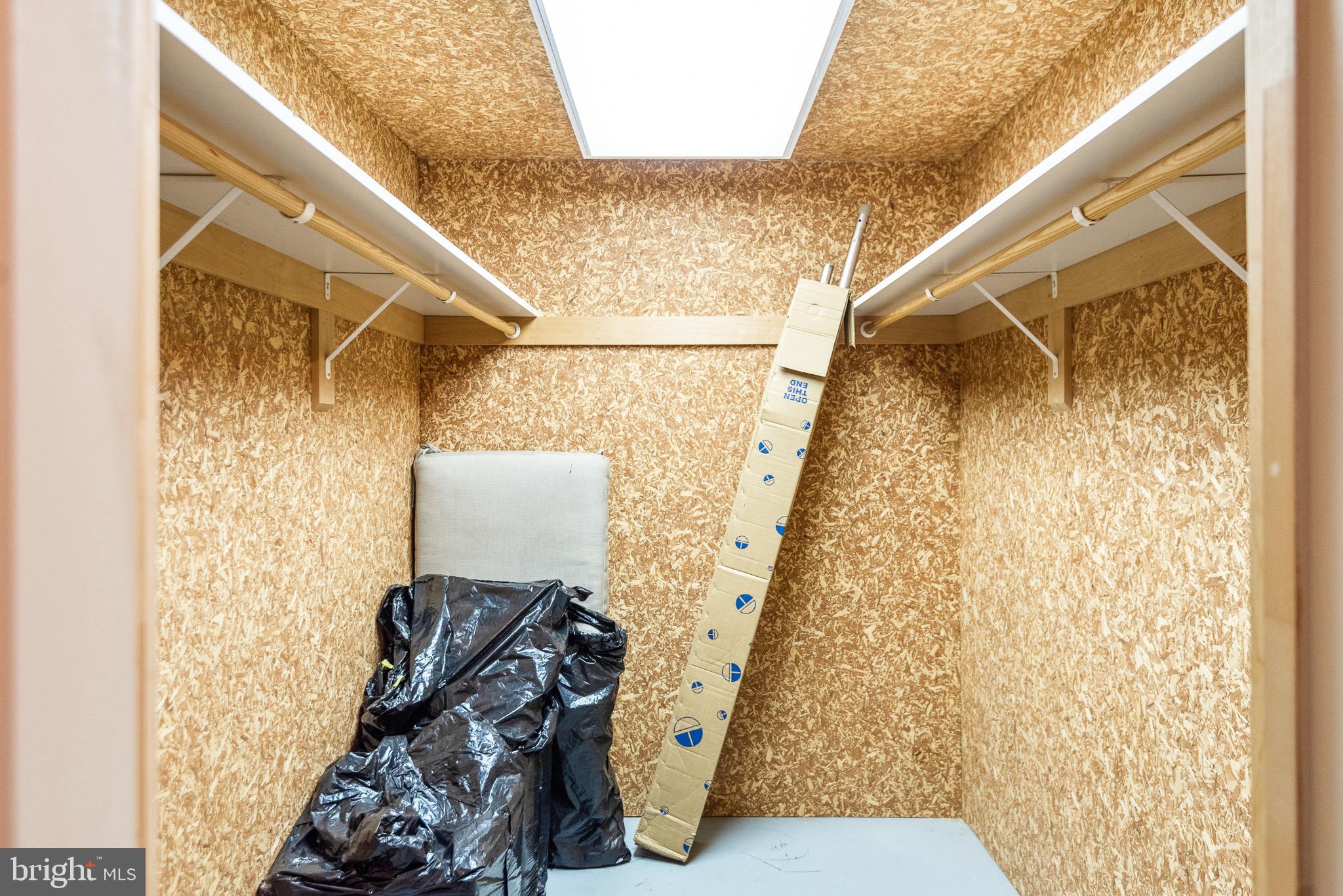 BURNING TREE VALLEY - Residential