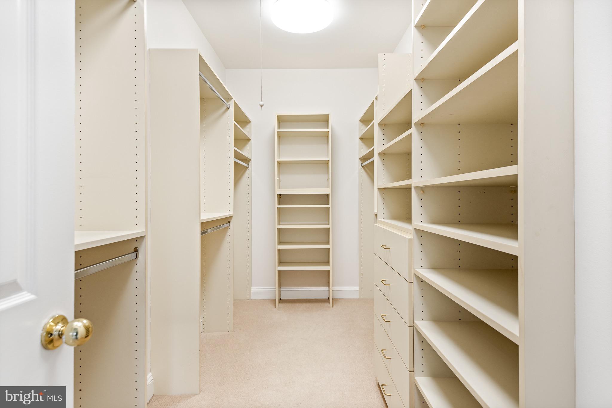 BURNING TREE VALLEY - Residential