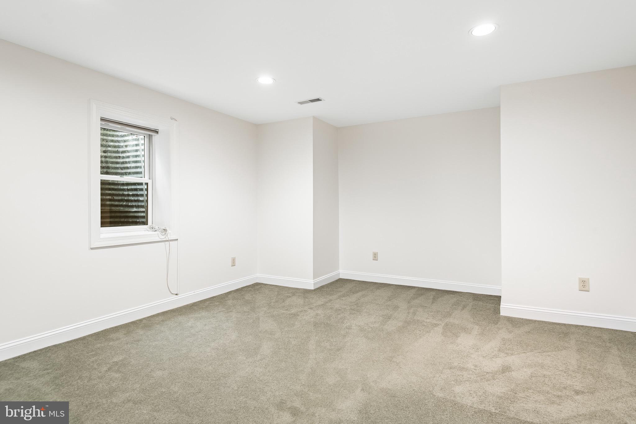 BURNING TREE VALLEY - Residential