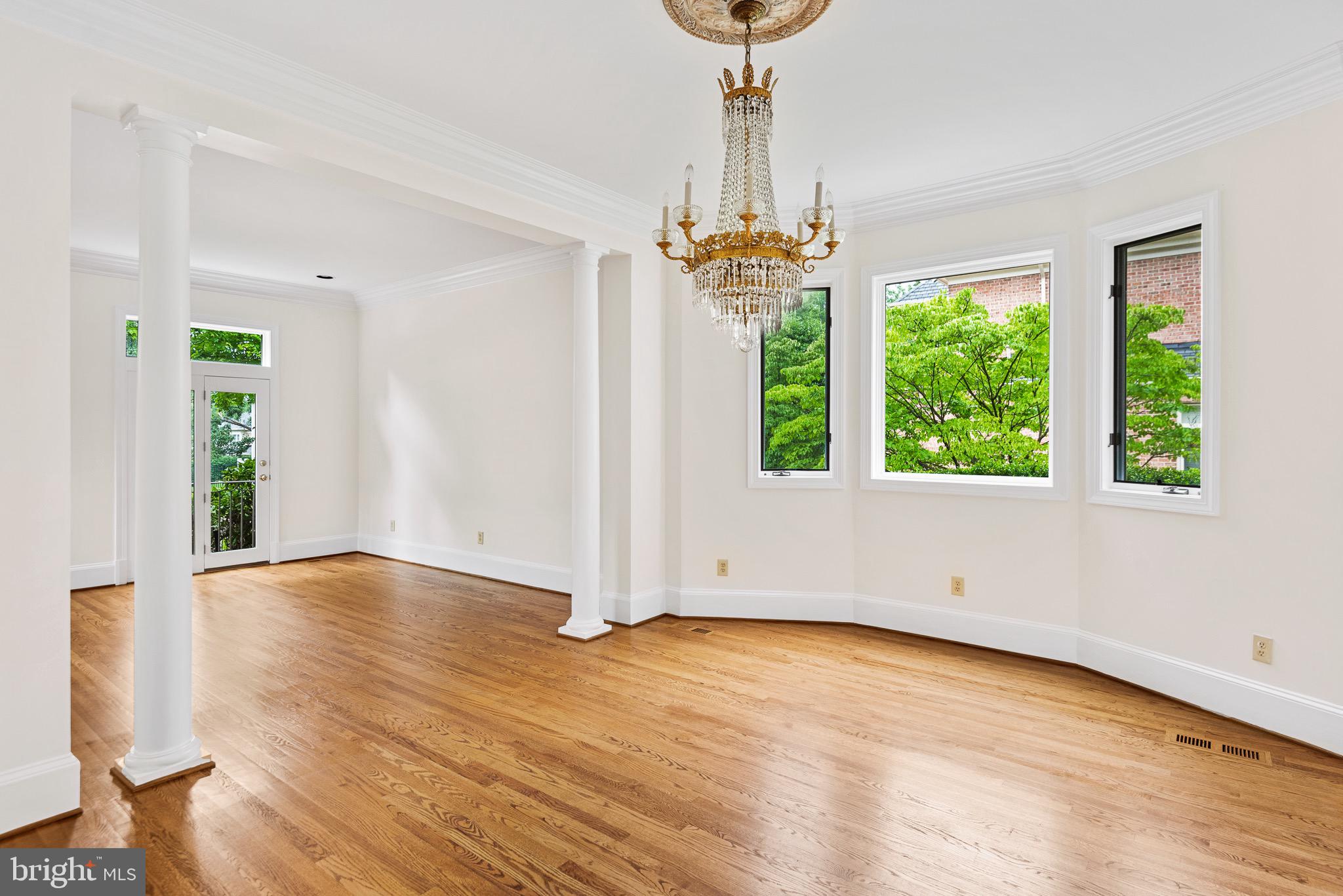 BURNING TREE VALLEY - Residential