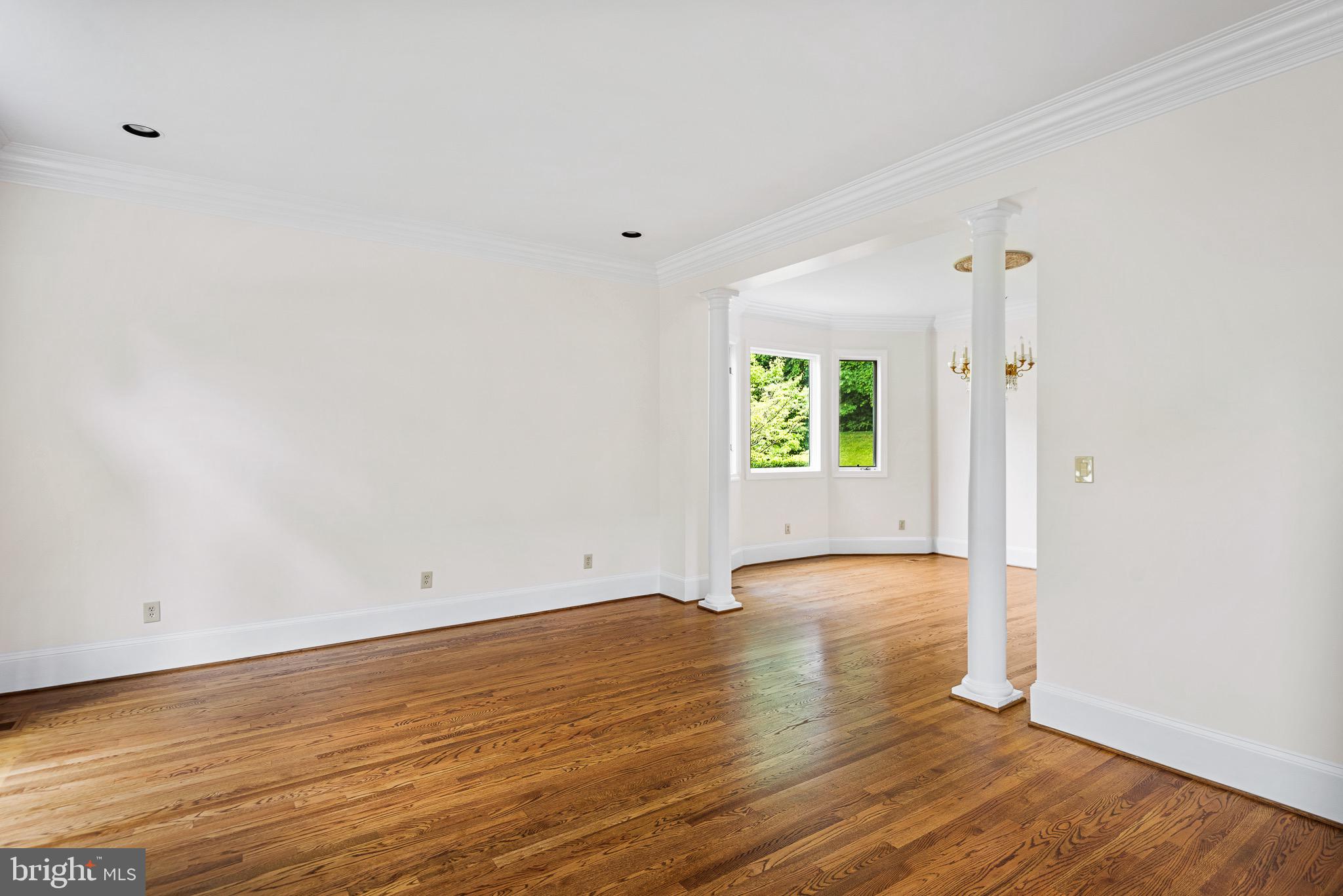 BURNING TREE VALLEY - Residential