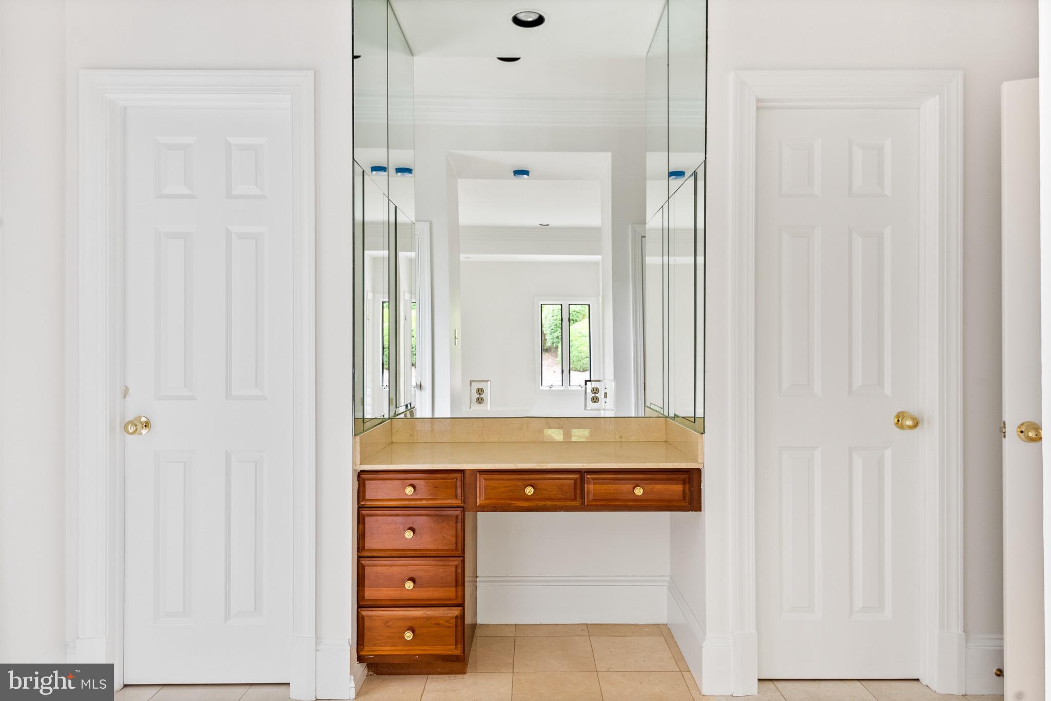 BURNING TREE VALLEY - Residential