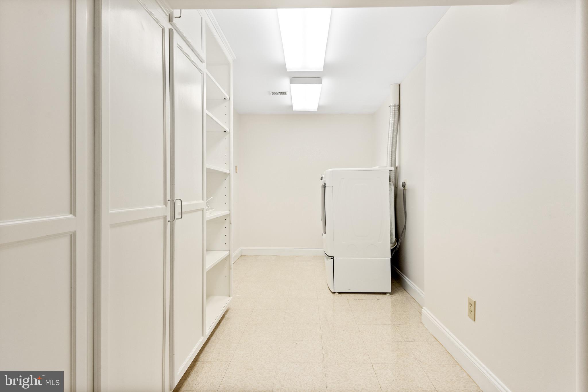 BURNING TREE VALLEY - Residential