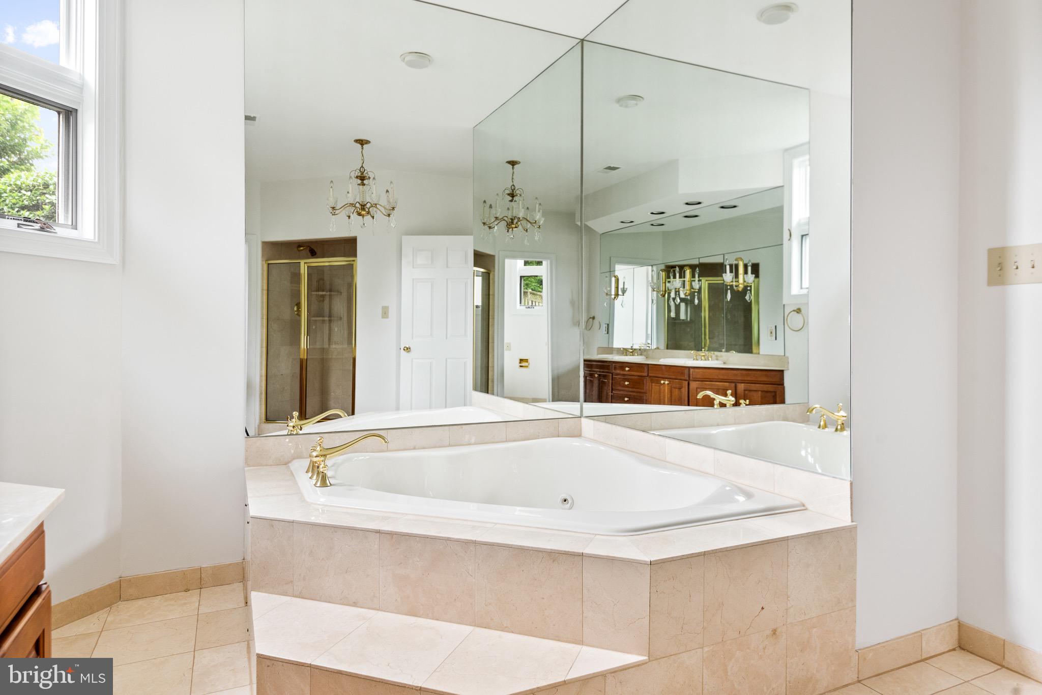 BURNING TREE VALLEY - Residential