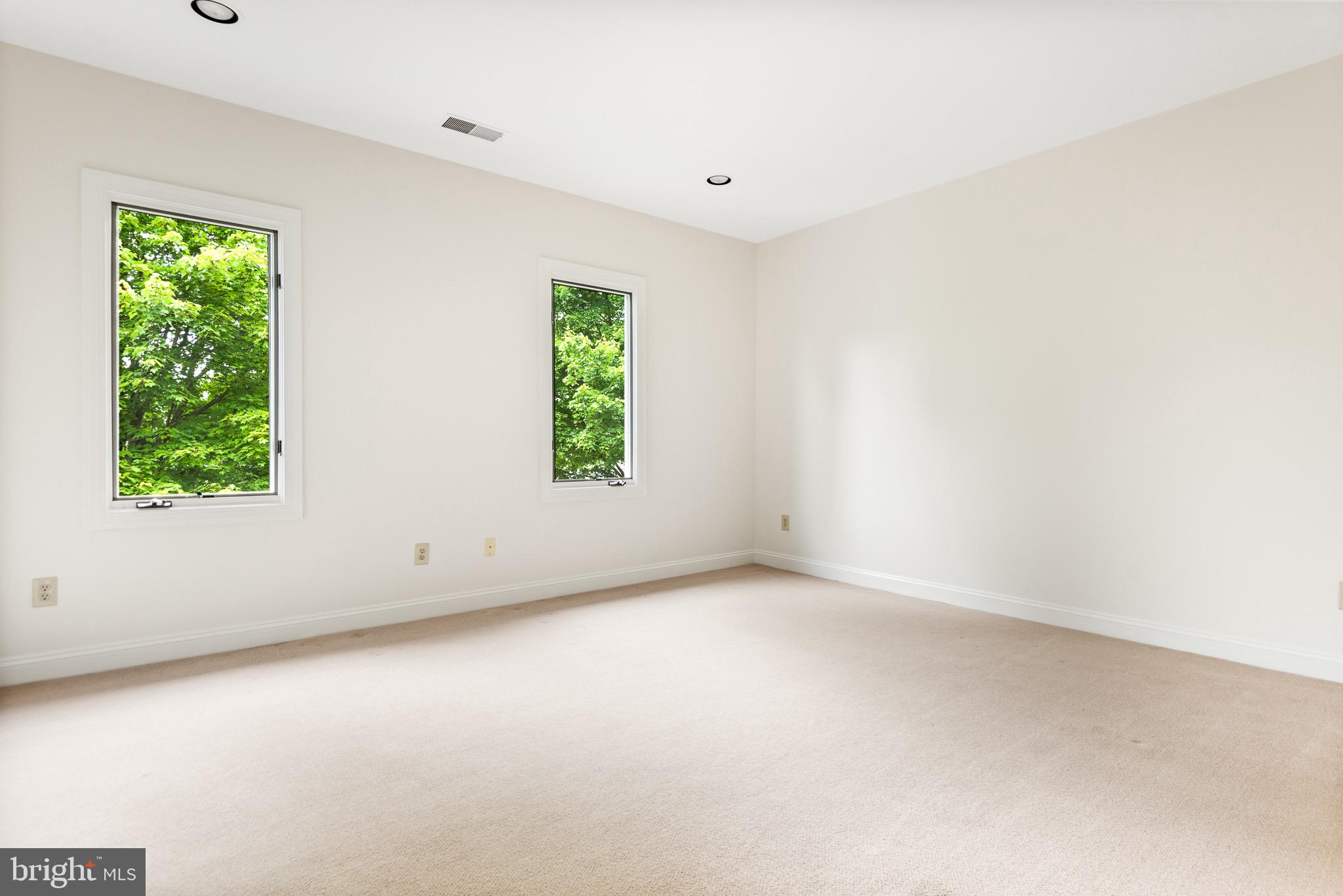 BURNING TREE VALLEY - Residential