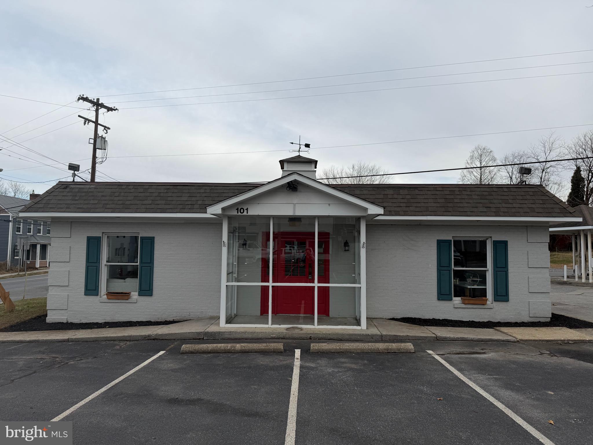 TOWN OF HEDGESVILLE - Commercial Sale