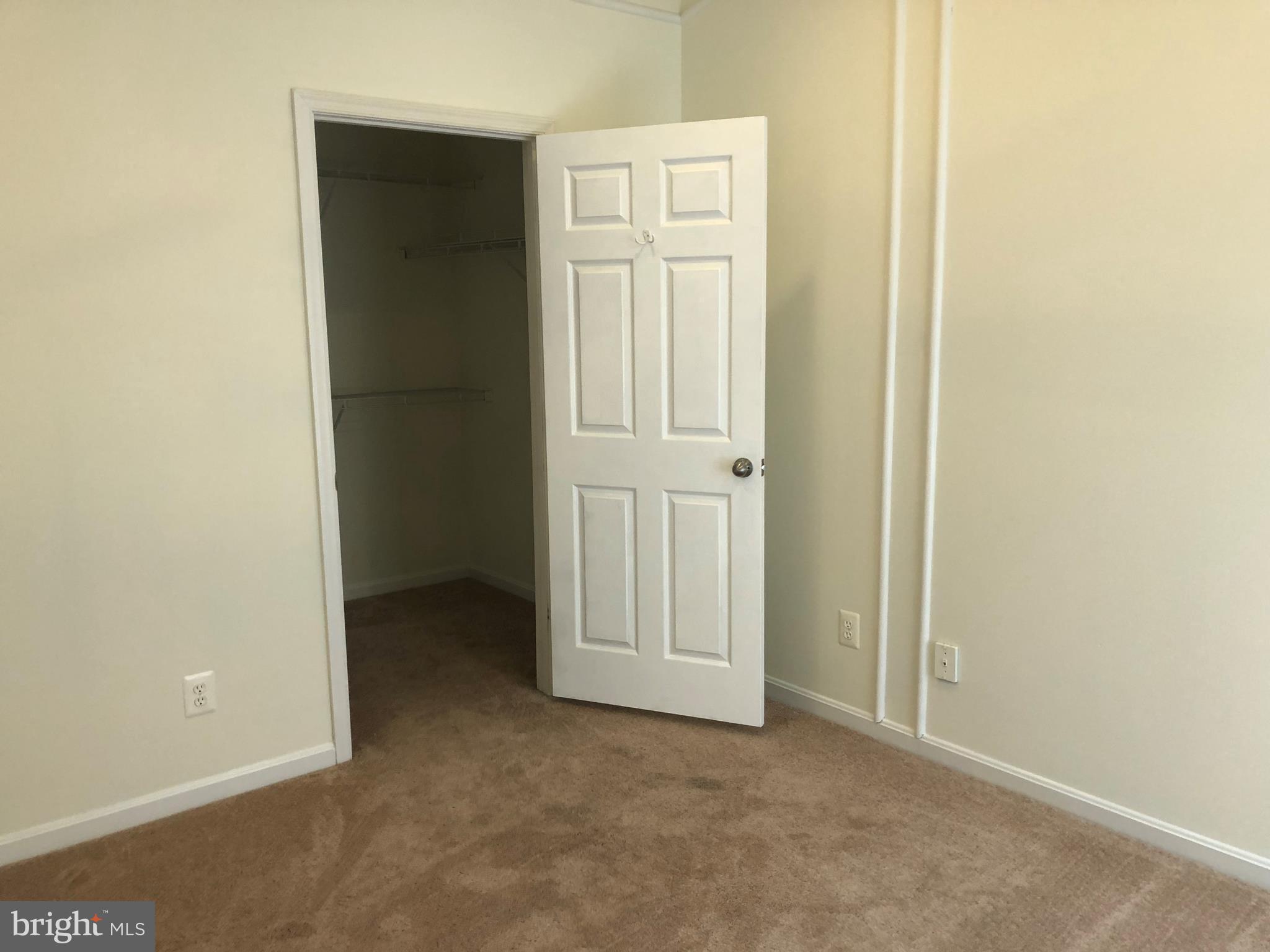 RUSSETT - Residential