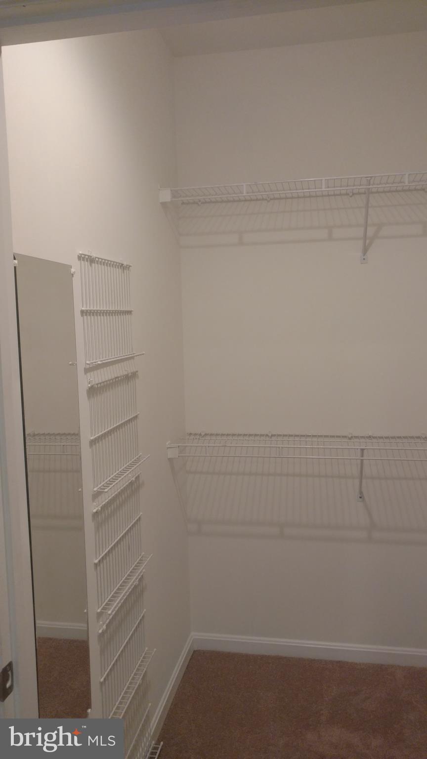 RUSSETT - Residential