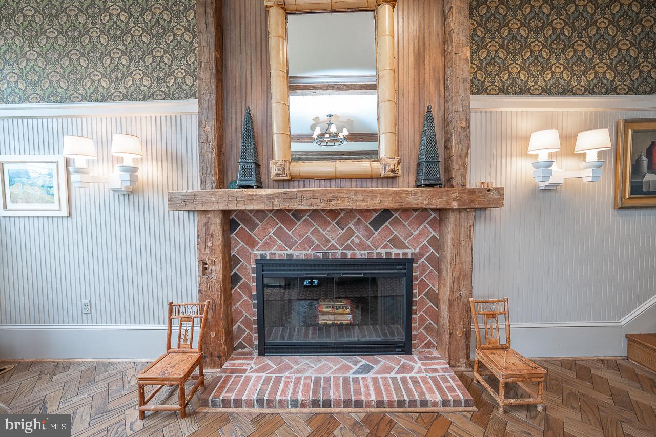 BRYN MAWR - Residential