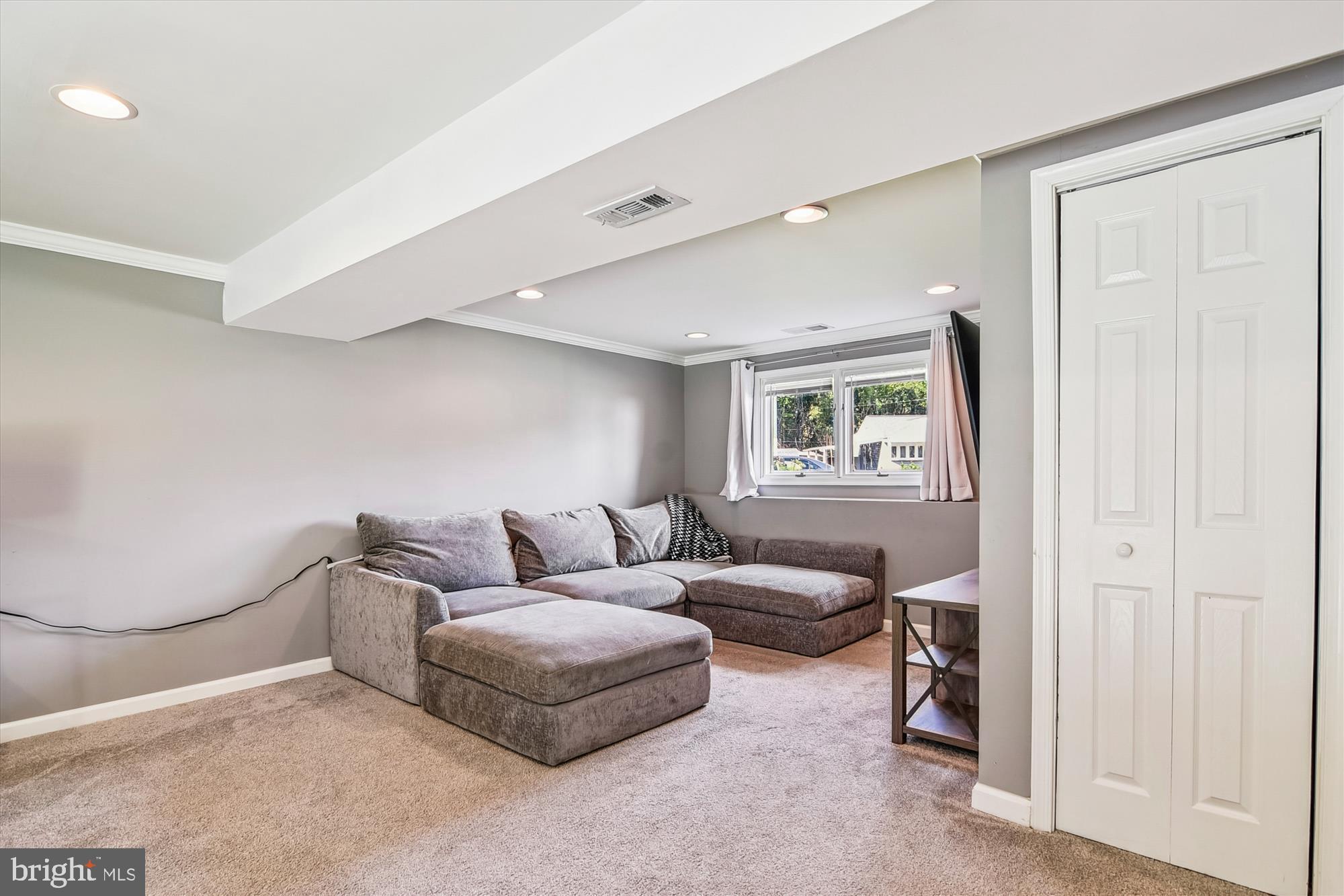 RIPPLING RIDGE - Residential