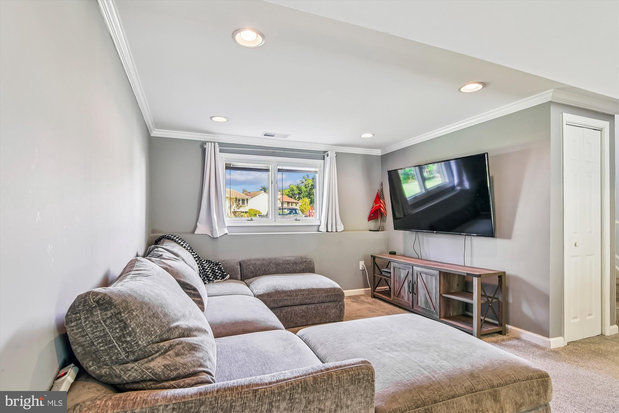 RIPPLING RIDGE - Residential