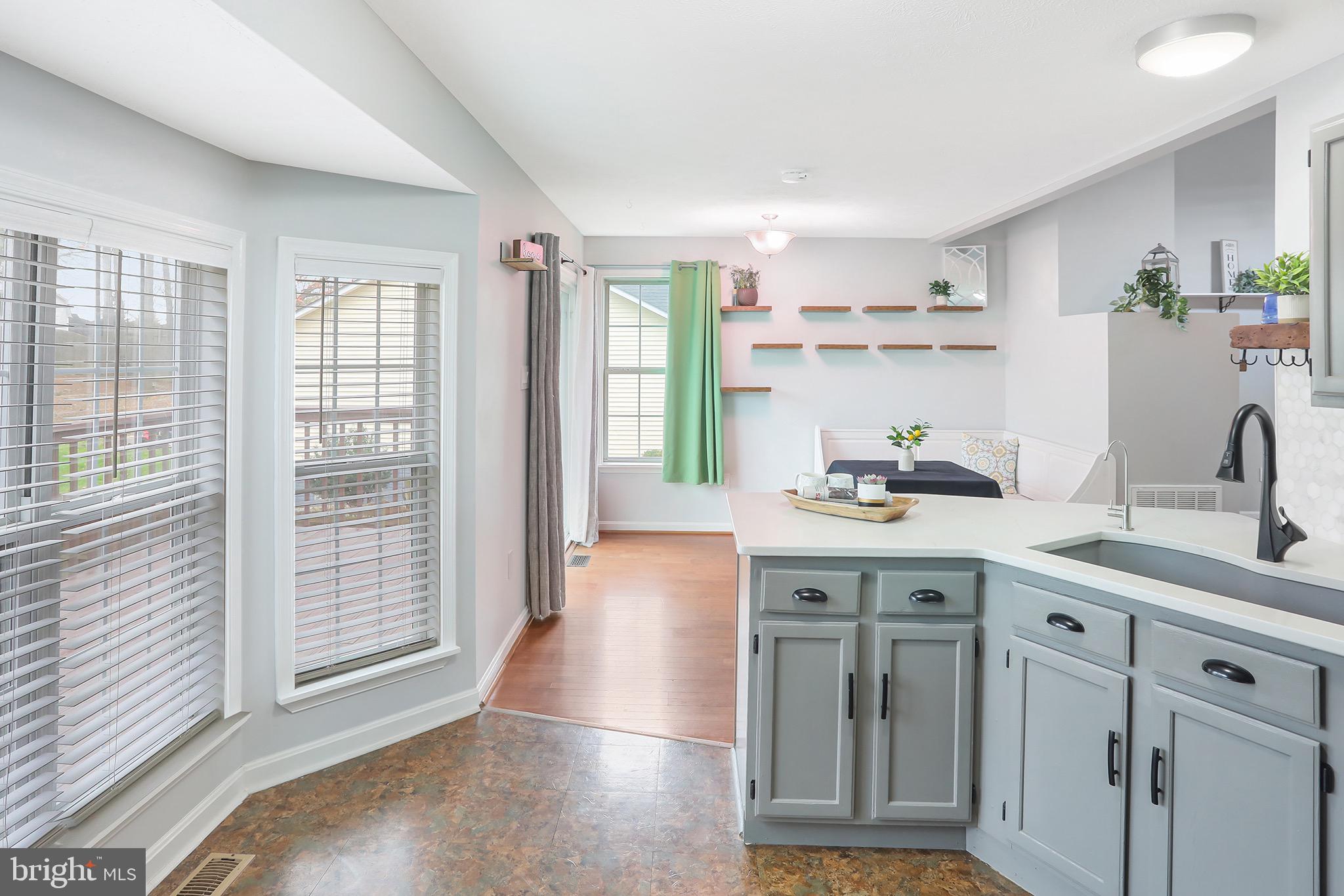 STONEWALL - Residential