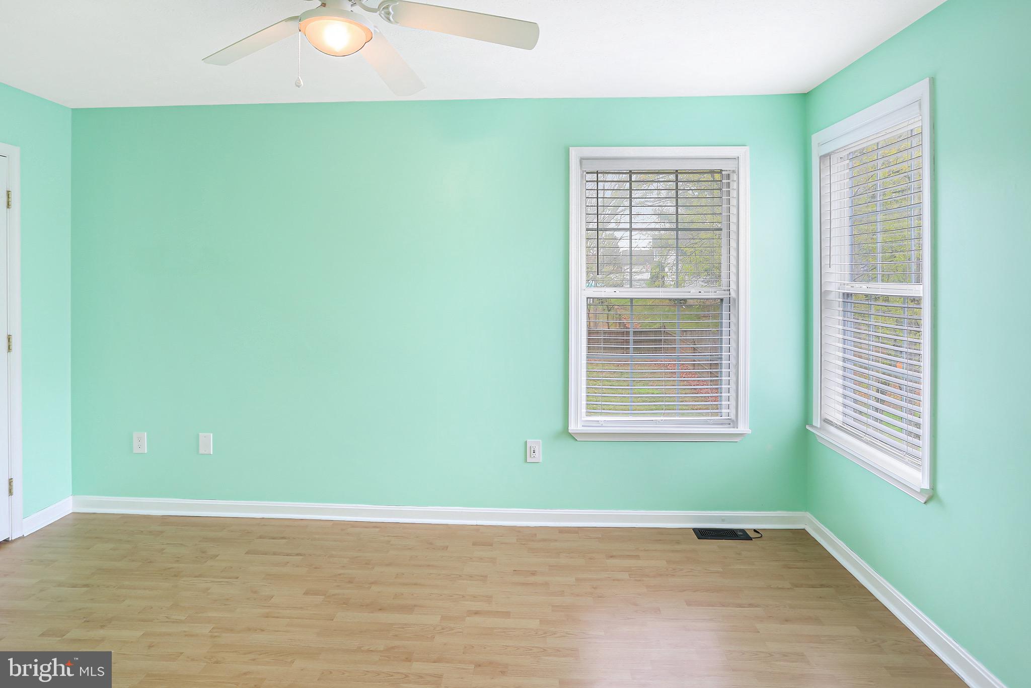 STONEWALL - Residential