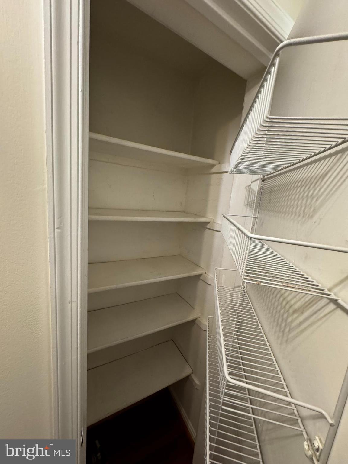 COLONIAL VILLAGE II - Residential Lease