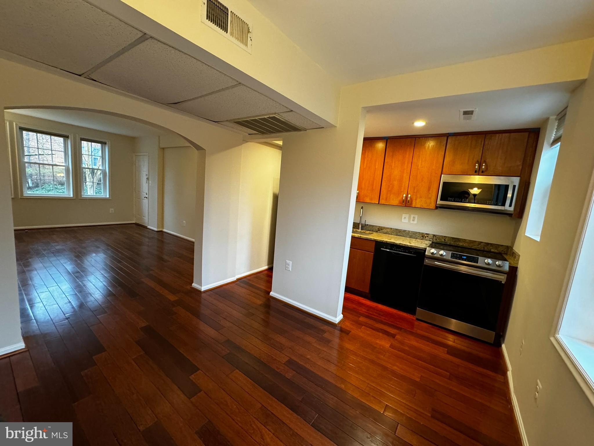 COLONIAL VILLAGE II - Residential Lease