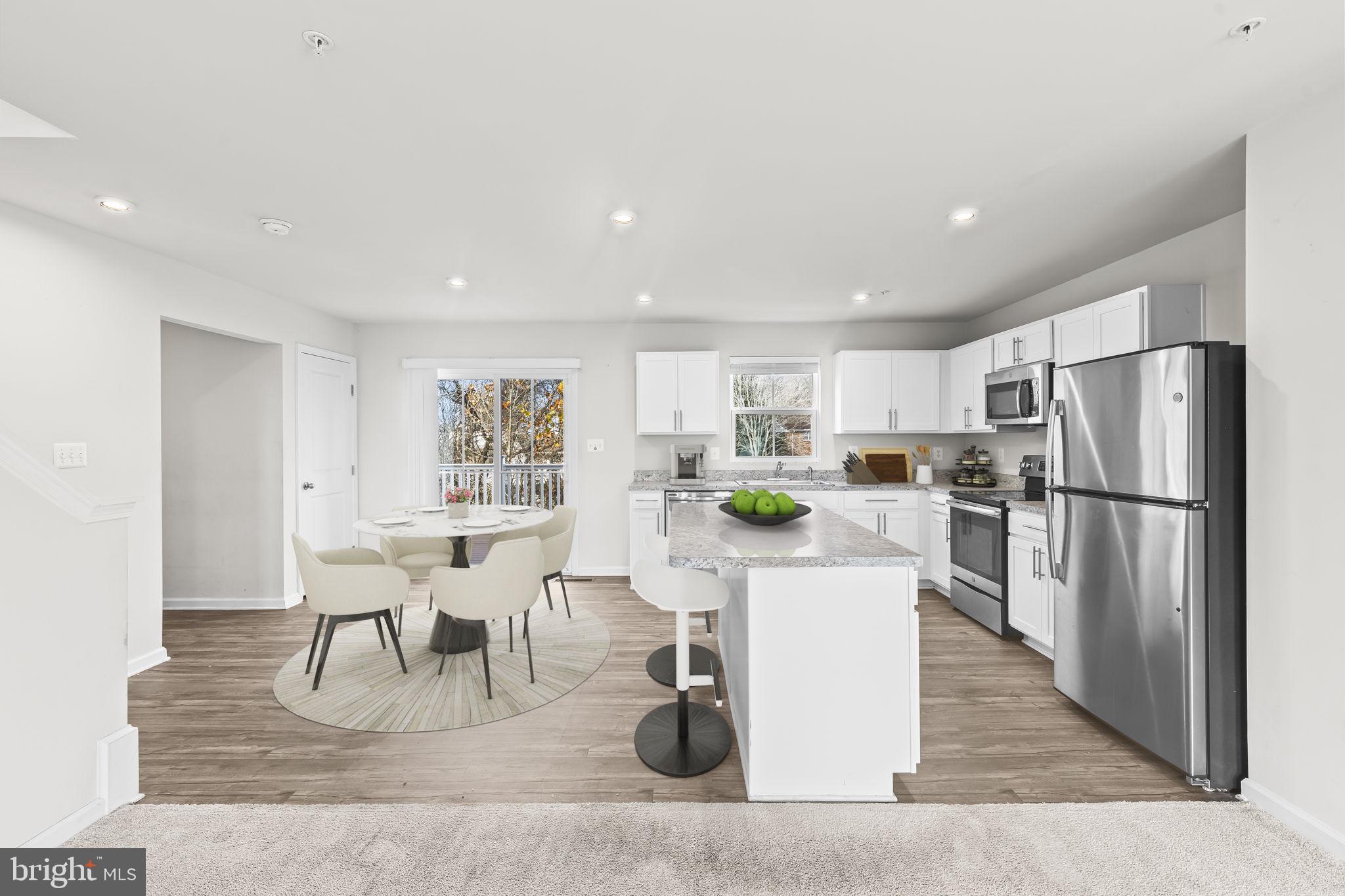 WILLOW WOODS - Residential