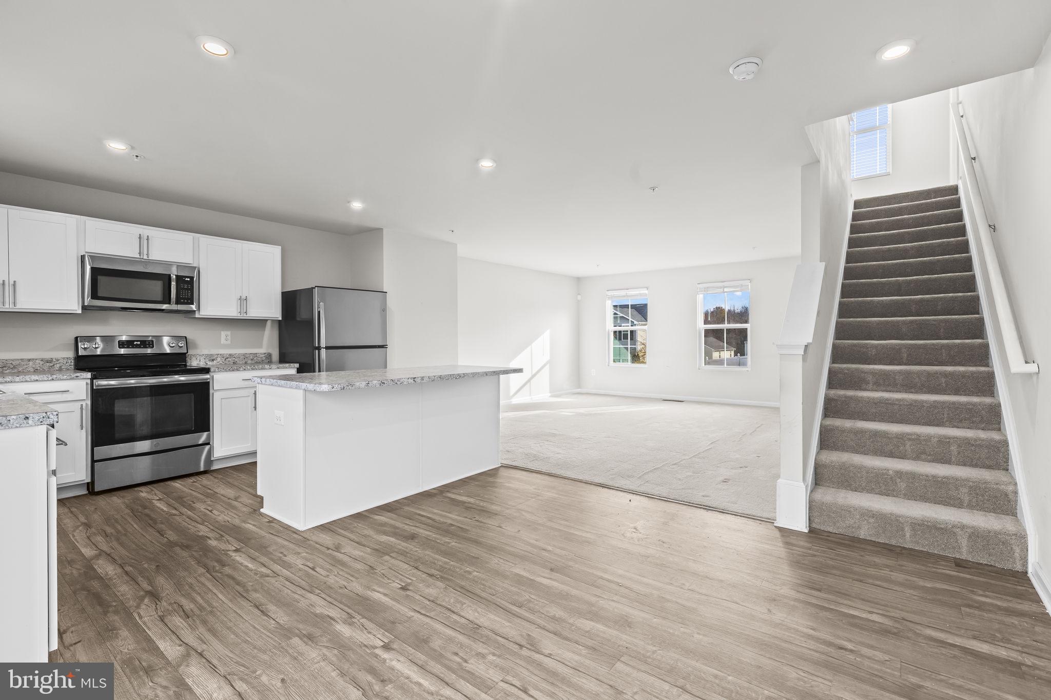 WILLOW WOODS - Residential