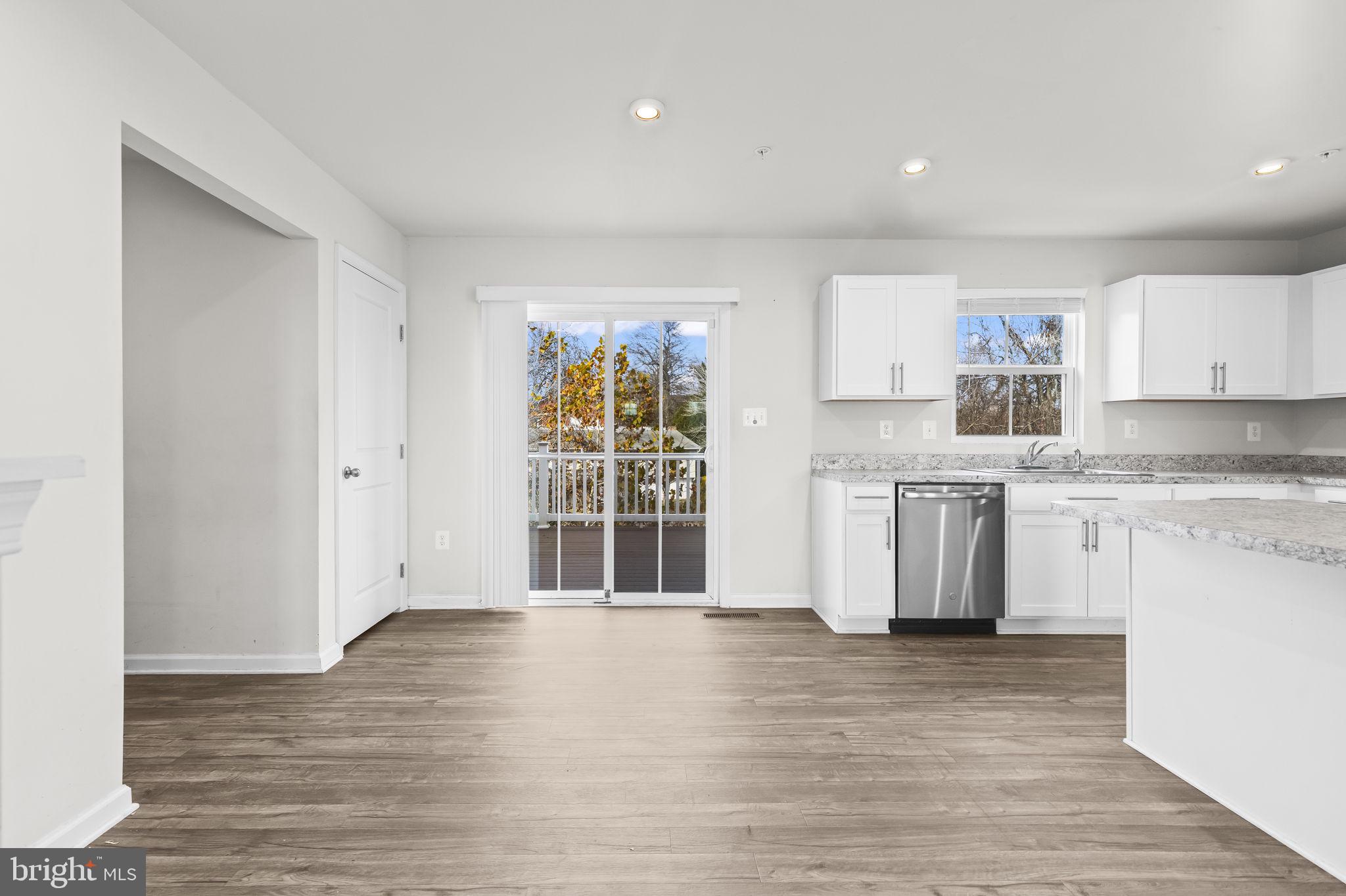 WILLOW WOODS - Residential