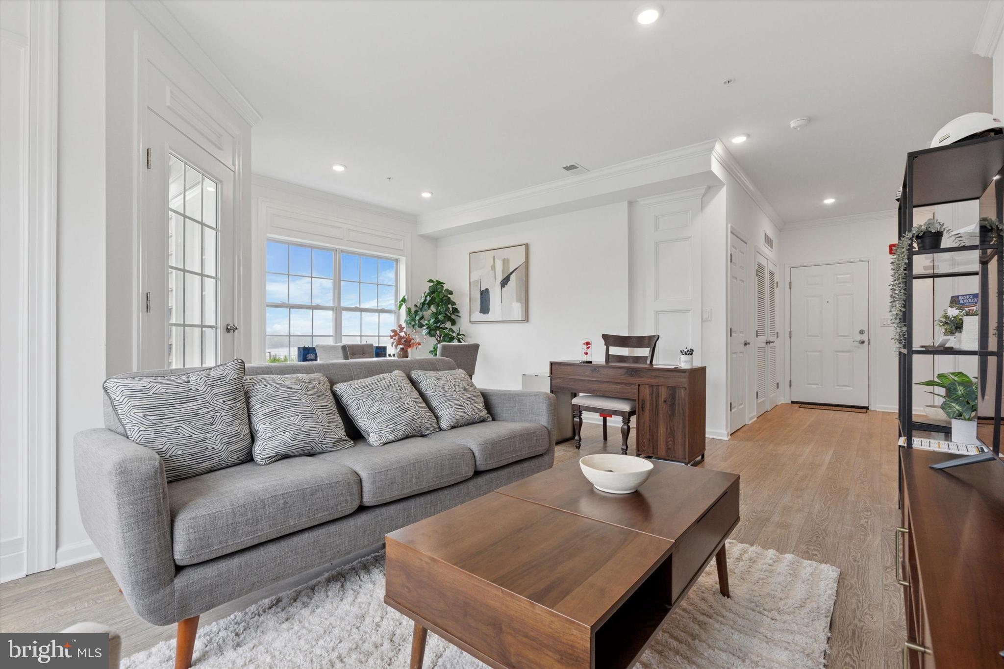 RADCLIFFE COURT - Residential