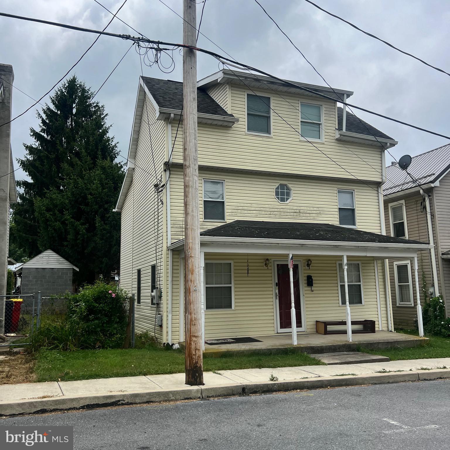 38 W W CALIFORNIA STREET
