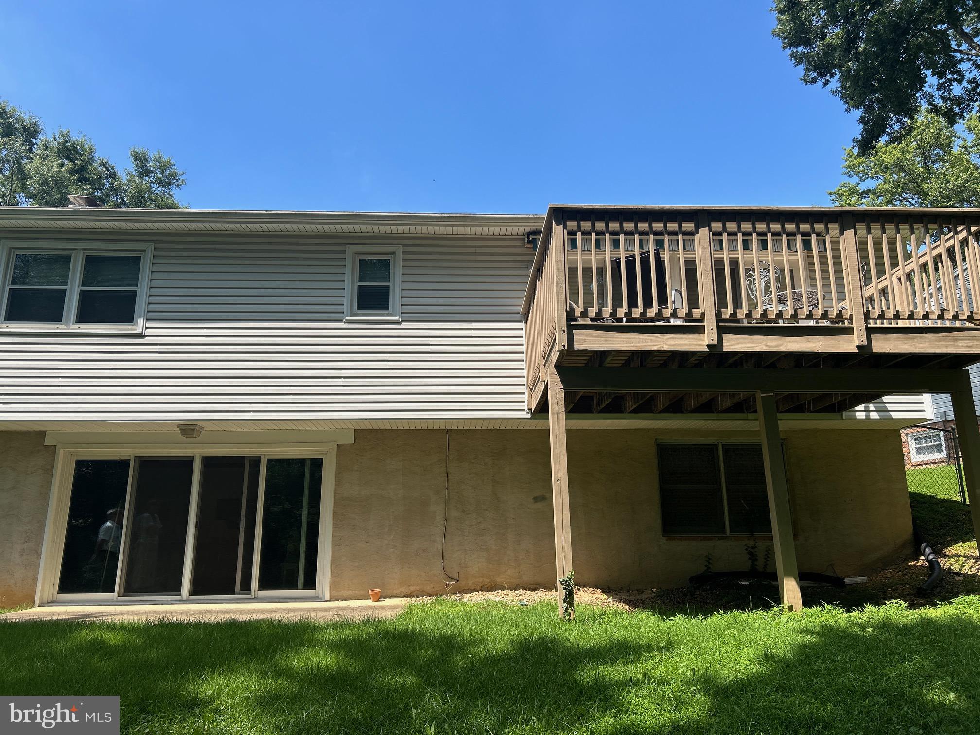 372 CENTERHILL AVENUE
