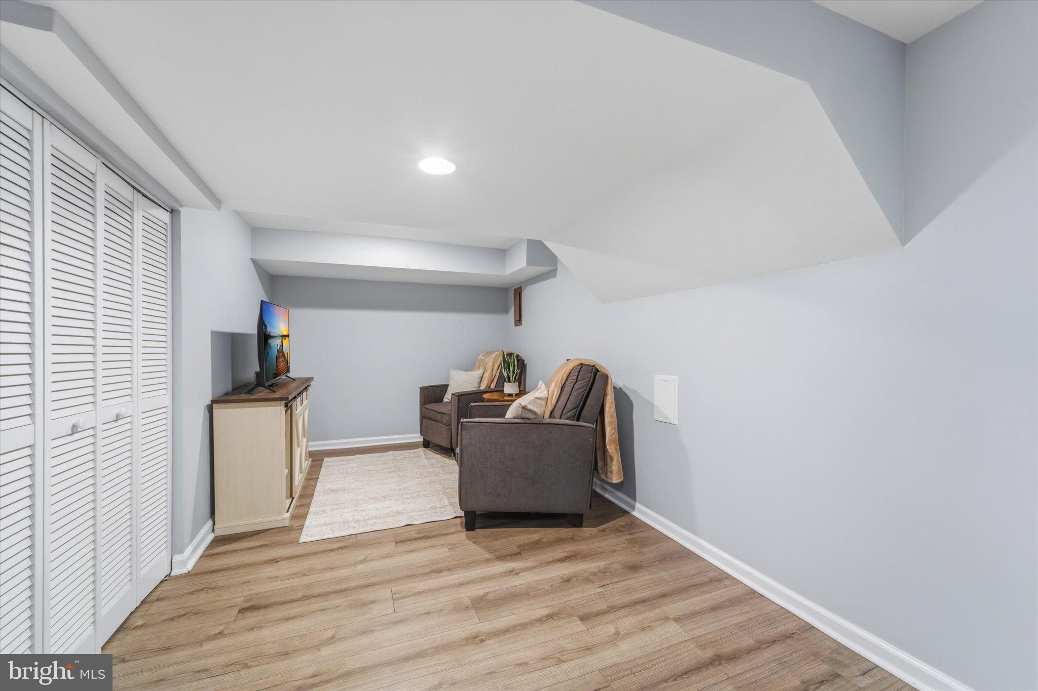 TYLER PARK - Residential