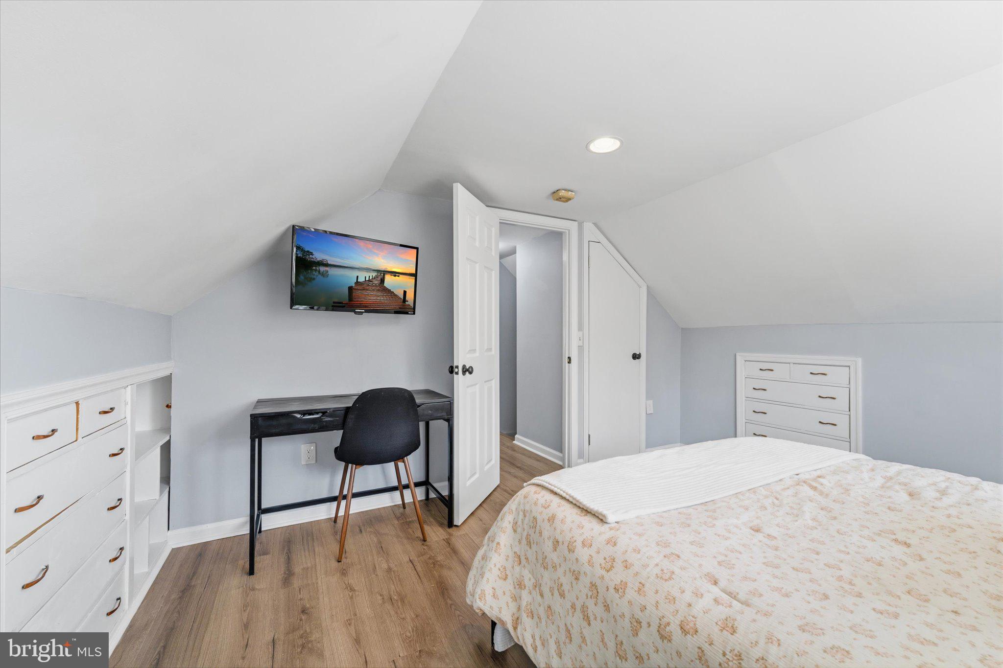 TYLER PARK - Residential