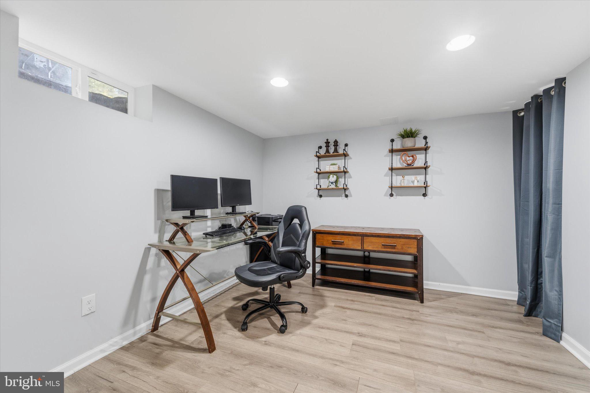 TYLER PARK - Residential