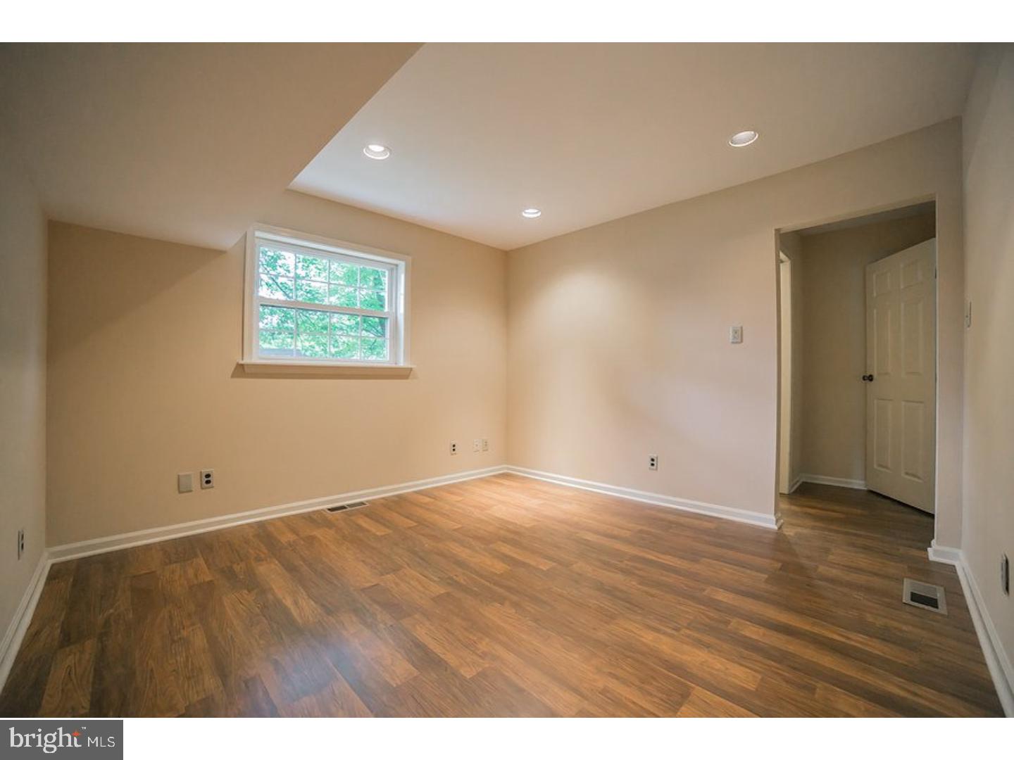 NORRITON WOODS - Residential