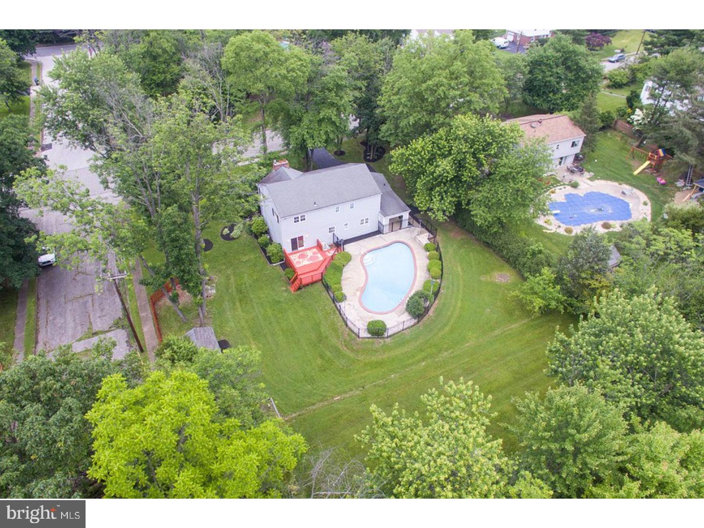NORRITON WOODS - Residential