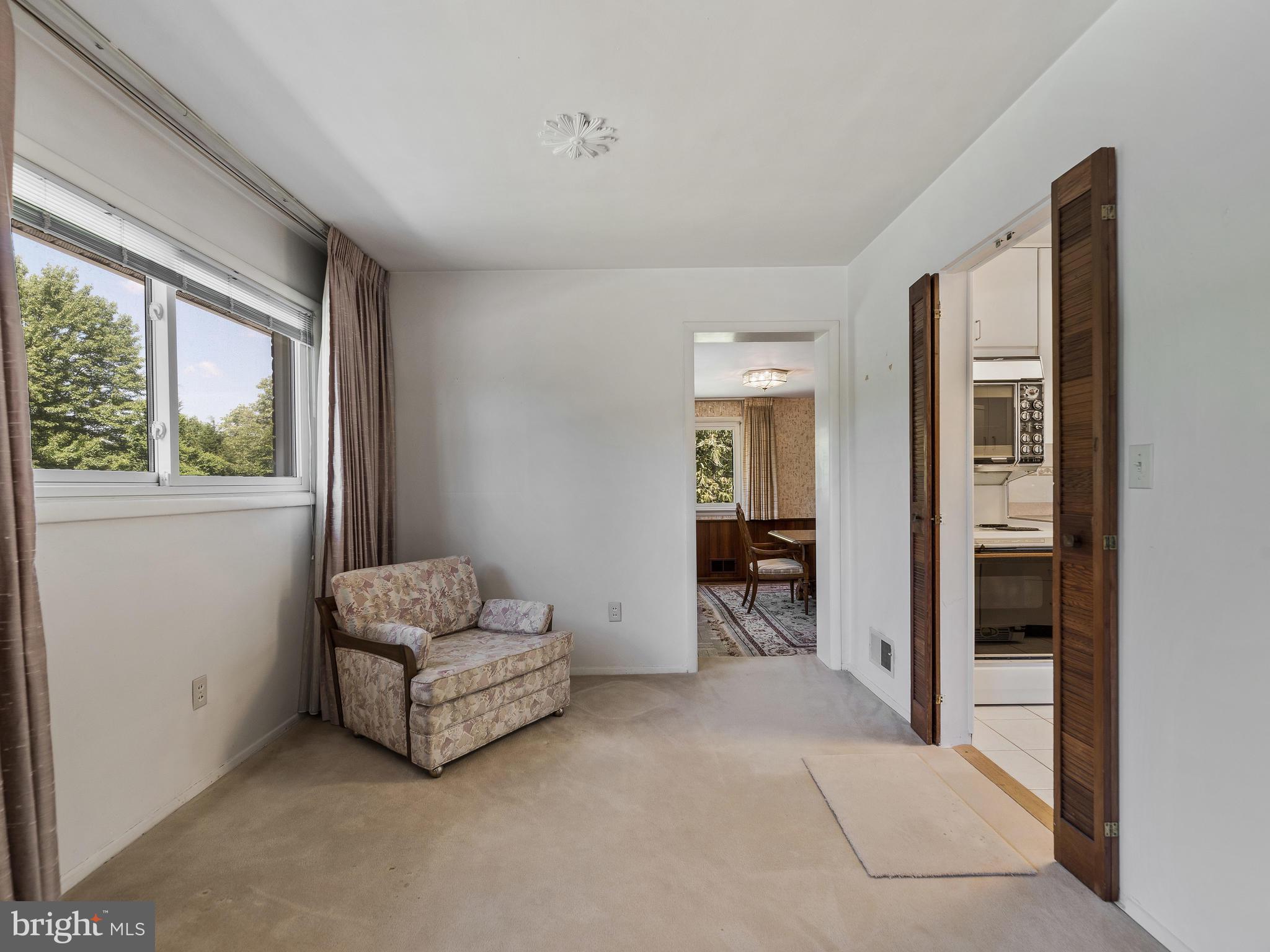 NEWPORT HILLS - Residential