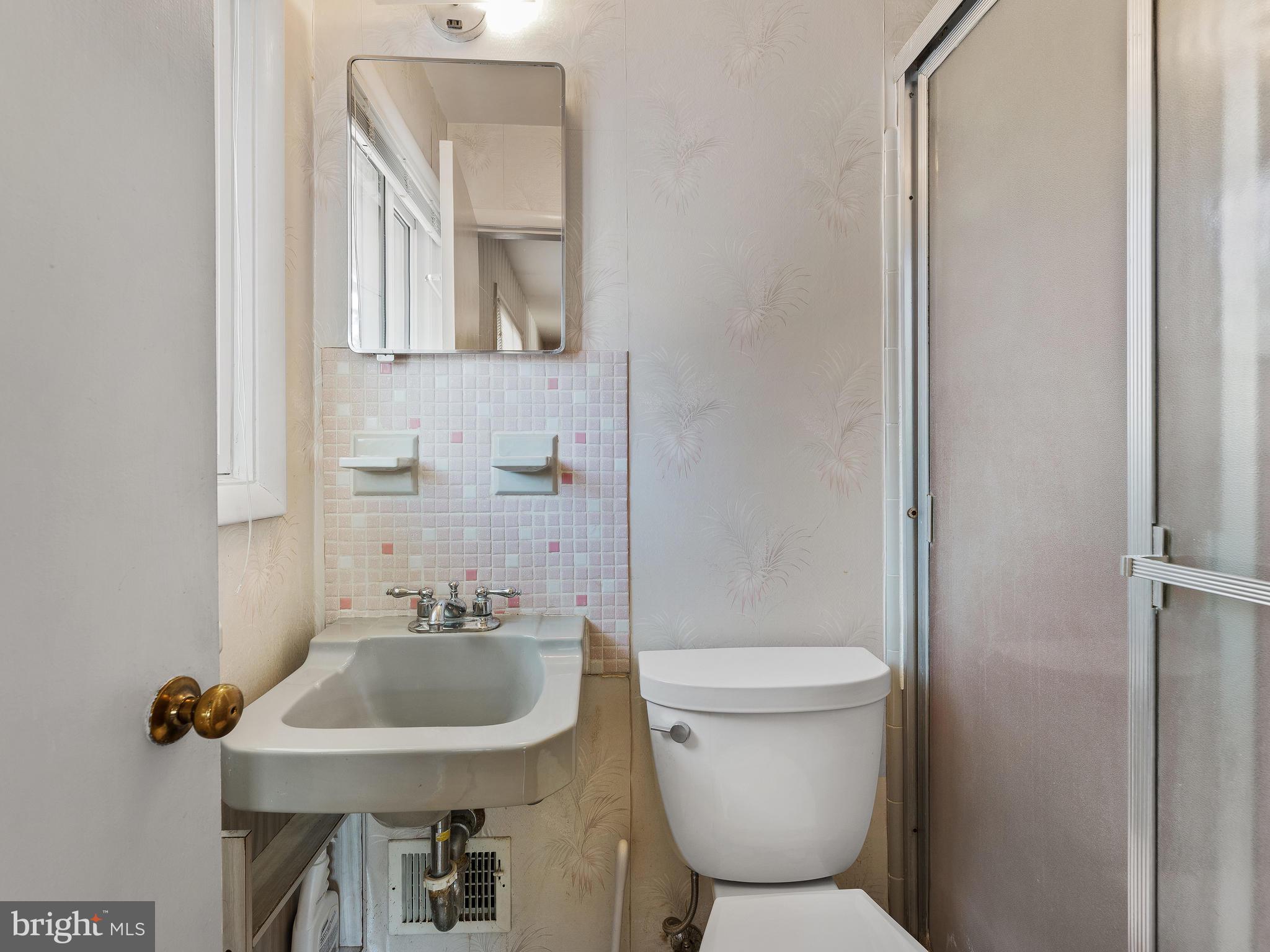 NEWPORT HILLS - Residential